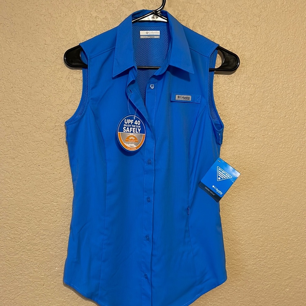 NEW WITH TAGS COLUMBIA SLEEVELESS SHIRT!!!